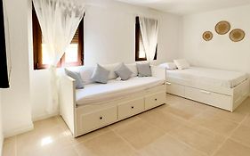 Apartamento Hawkins Costa 3B